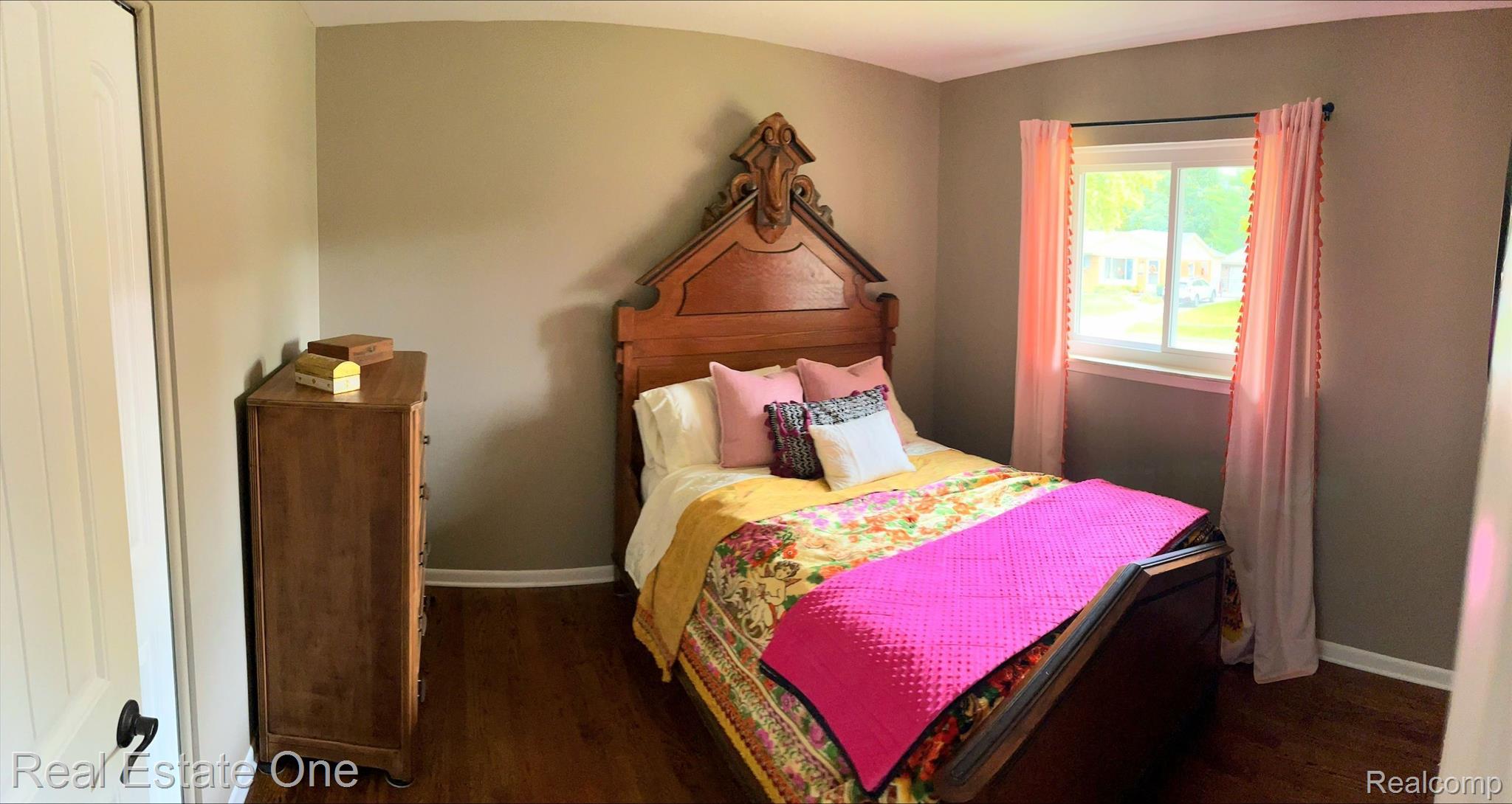 425 Hill Street Rochester, MI 48307 - Photo 6 of 21 Gallery Image 6
