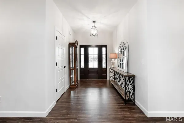 $595,000 | 1113 Menominee Trail, Mascoutah, IL 62258