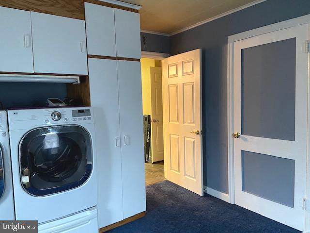 101 West Ruddle Street Coaldale, PA 18218 - Photo 17 of 26 a utility room with dryer and washer