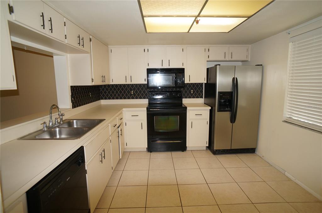 3590 Magnolia Ridge Circle, Unit 1121 (G) Palm Harbor, FL 34684 - Photo 4 of 14