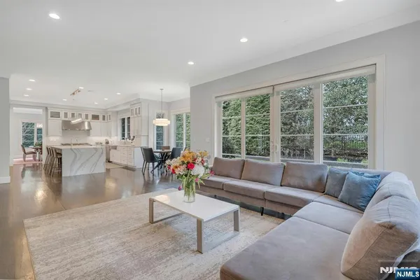 $2,998,000 | 45 Brook Way, Demarest, NJ 07627
