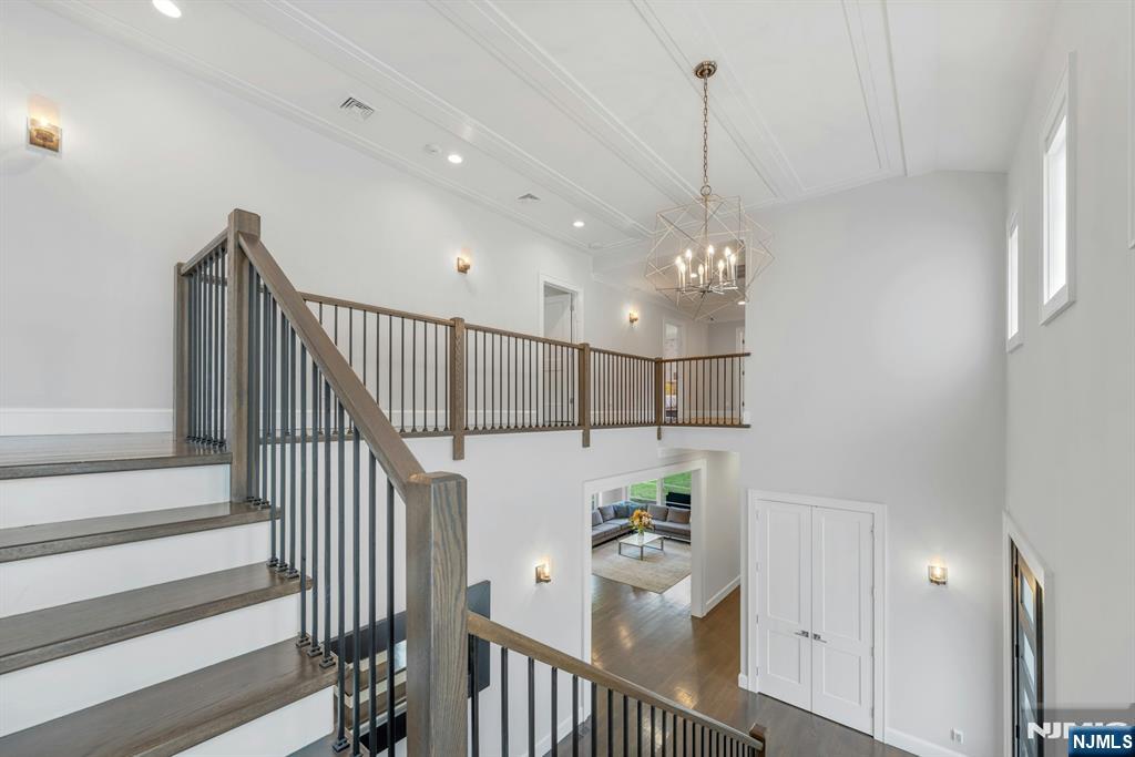 45 Brook Way Demarest, NJ 07627 - Photo 21 of 49