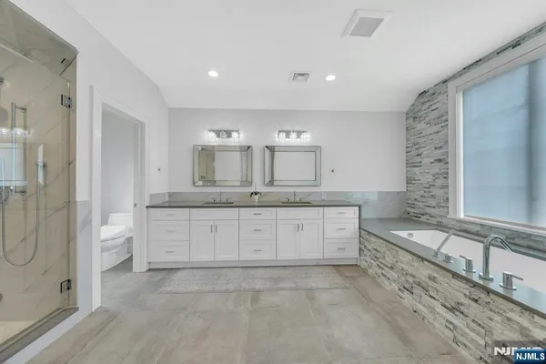 $2,998,000 | 45 Brook Way, Demarest, NJ 07627