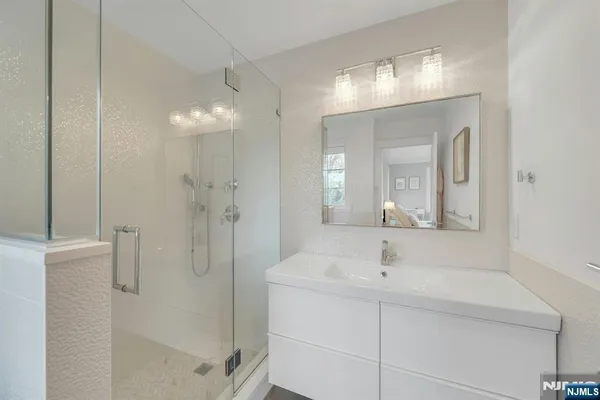 $2,998,000 | 45 Brook Way, Demarest, NJ 07627