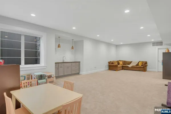 $2,998,000 | 45 Brook Way, Demarest, NJ 07627