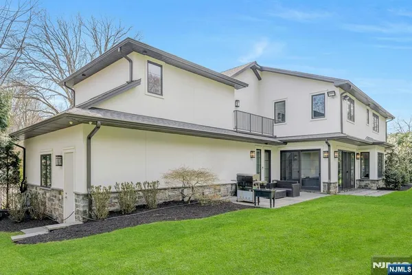 $2,998,000 | 45 Brook Way, Demarest, NJ 07627