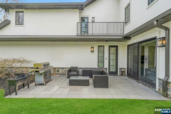 $2,998,000 | 45 Brook Way, Demarest, NJ 07627