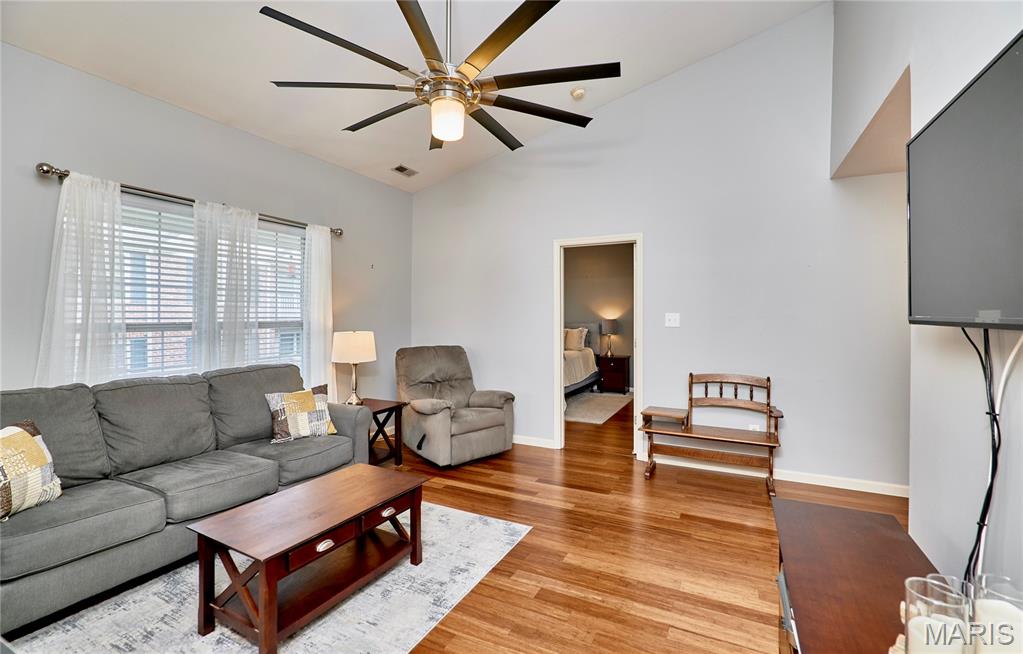 11087 Gravois Road, Unit 302 St. Louis, MO 63126 - Photo 7 of 31