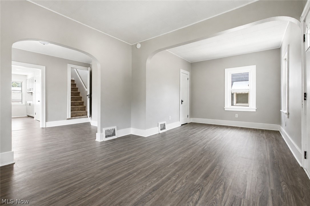 975 Corwin Avenue Akron, OH 44310 - Photo 6 of 25 Gallery Image 6