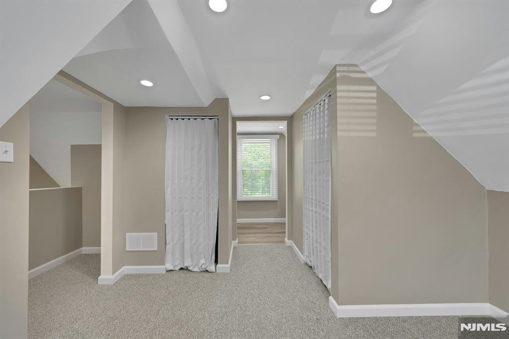 106 Steinmetz Road Hillsborough, NJ 08844 - Photo 17 of 30