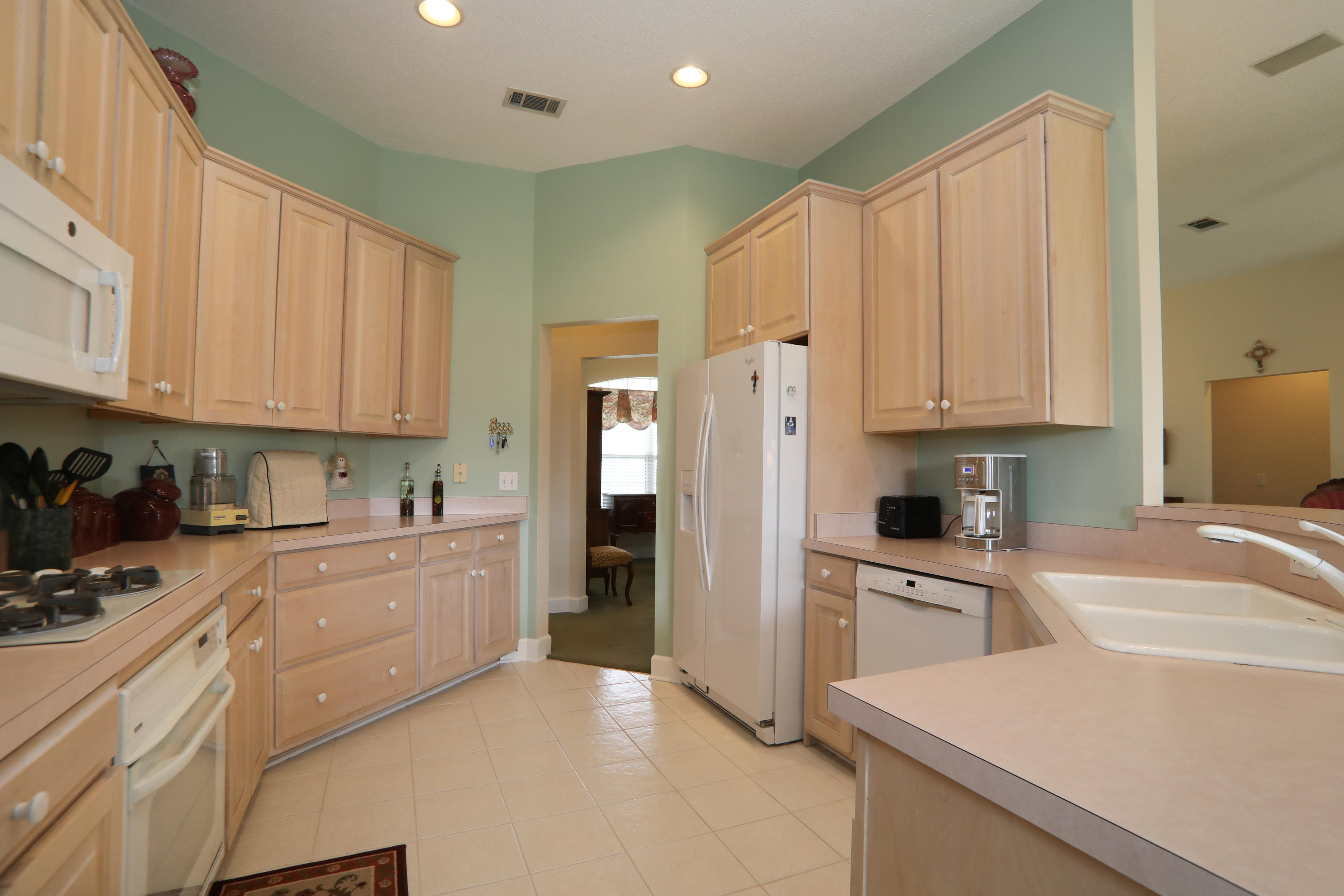 4462 Woodbridge Road Niceville, FL 32578 - Photo 11 of 20 Kitchen 1