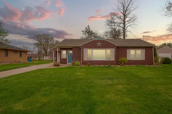 $140,000 | 210 West 3rd Street, Hayward, MN 56043