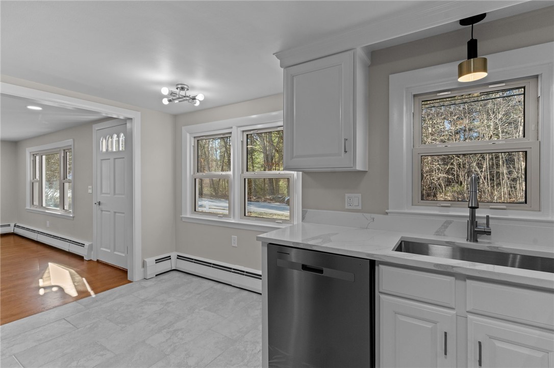 1175 Tarkiln Road Burrillville, RI 02830 - Photo 3 of 40