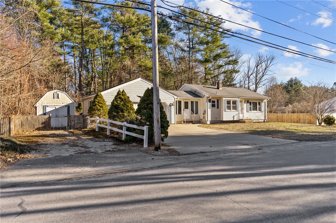 1175 Tarkiln Road Burrillville, RI 02830 - Photo 32 of 40