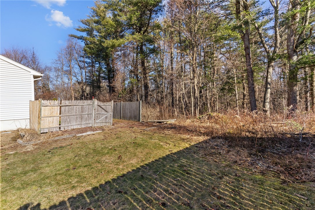 1175 Tarkiln Road Burrillville, RI 02830 - Photo 33 of 40