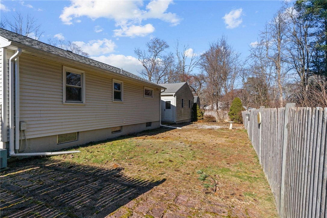 1175 Tarkiln Road Burrillville, RI 02830 - Photo 37 of 40