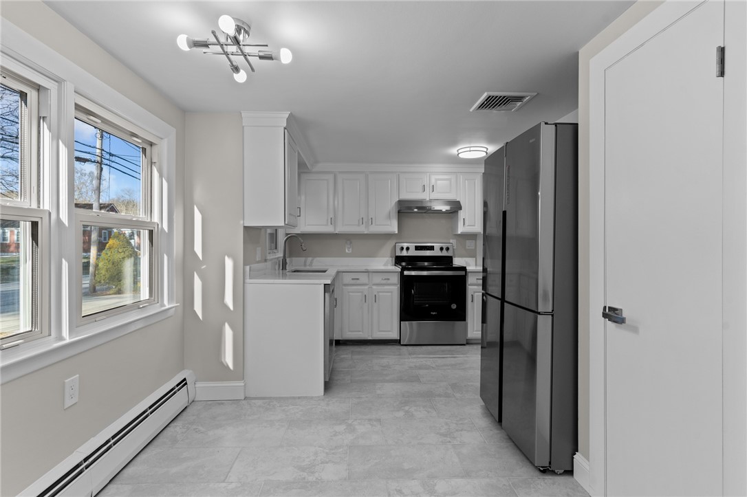 1175 Tarkiln Road Burrillville, RI 02830 - Photo 4 of 40