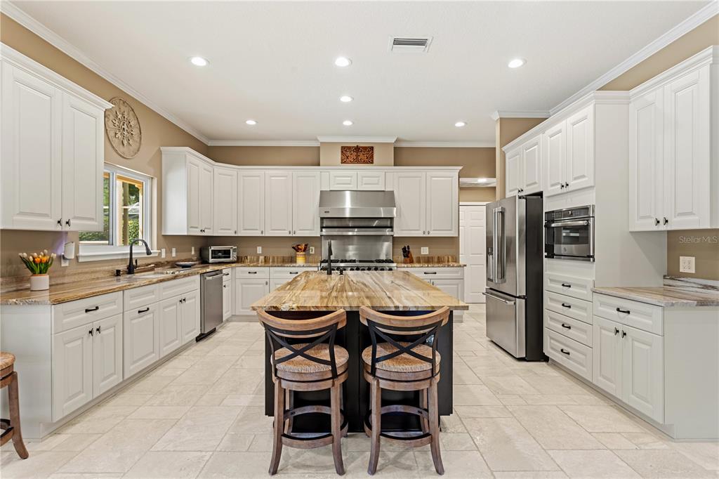 5017 Muir Way Lithia, FL 33547 - Photo 14 of 58 Gallery Image 14