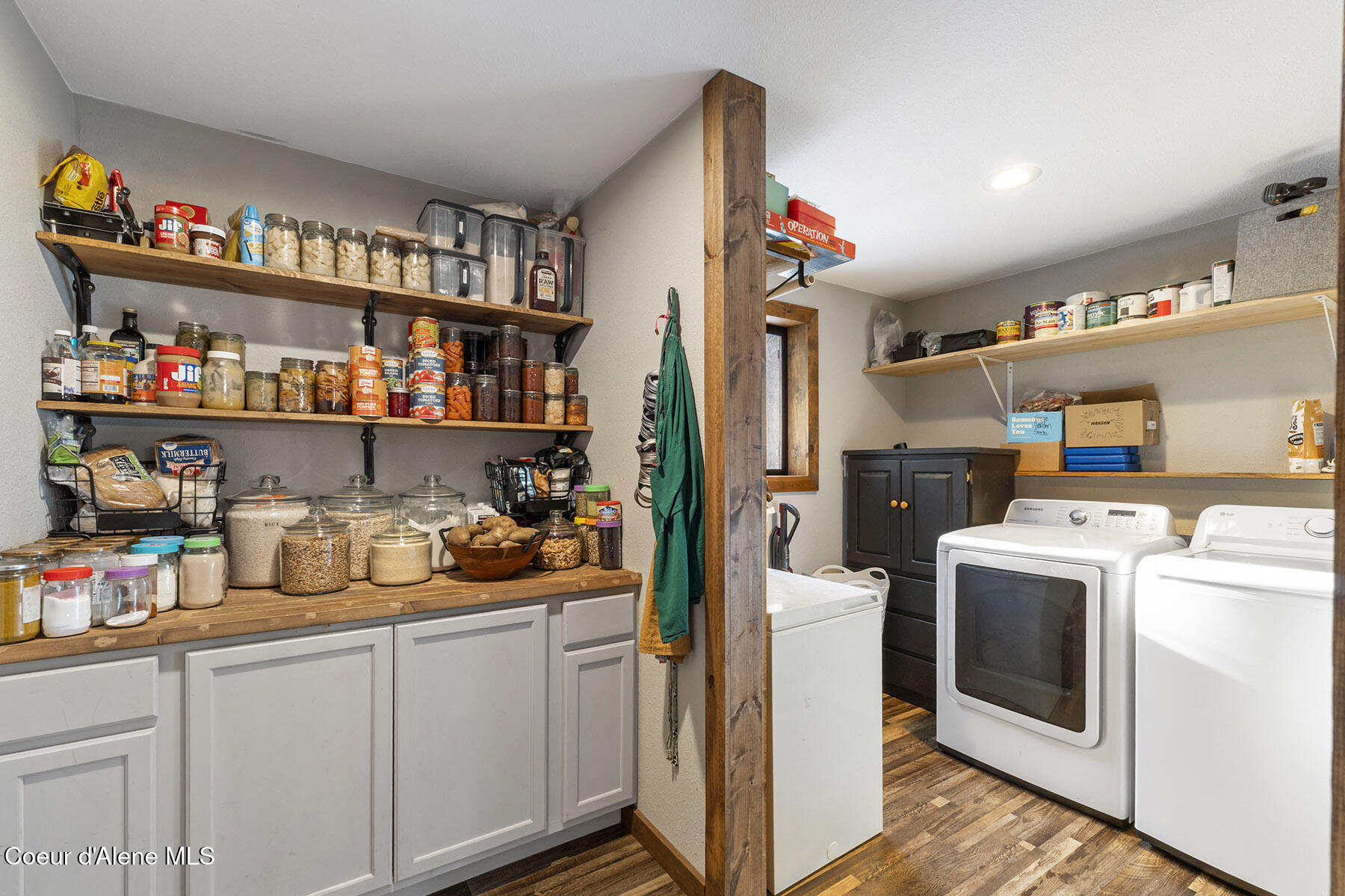 13757 North Idaho Road Rathdrum, ID 83858 - Photo 20 of 48 Large pantry & laundry rooms