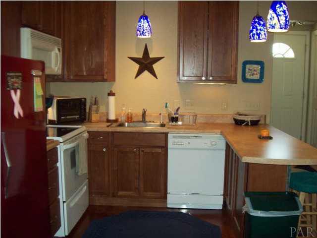 3960 Croydon Road Pensacola, FL 32514 - Photo 17 of 25 Mother n Law Suite with separate outside enterance