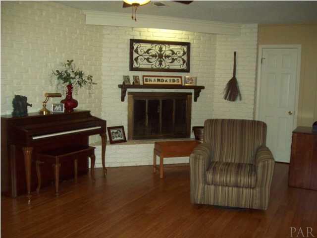 Gas fireplace