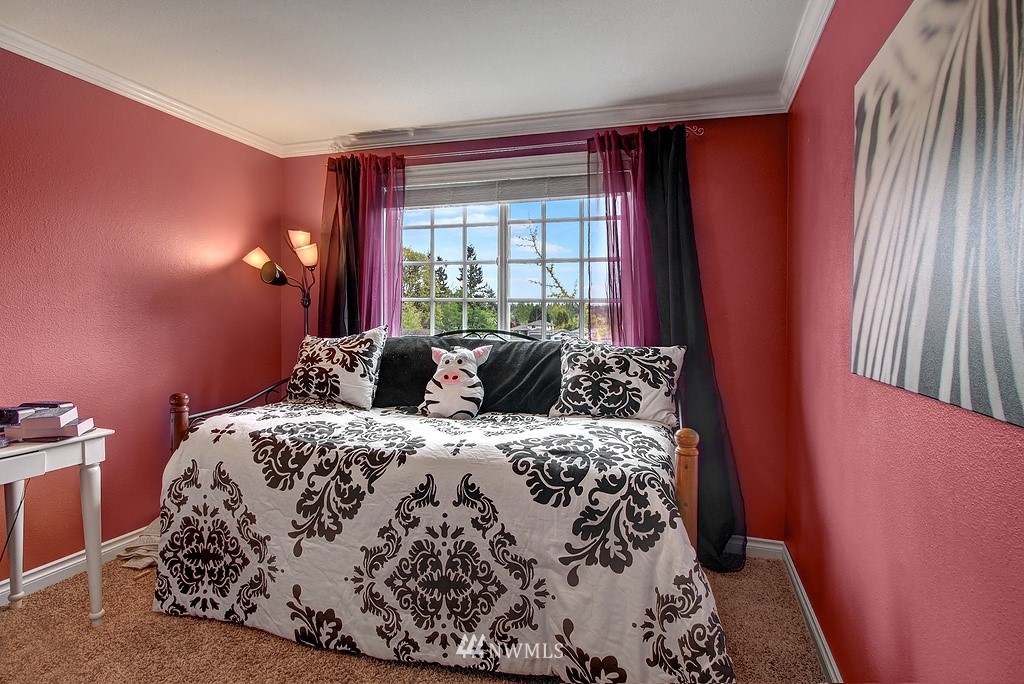 13738 Southeast 199th Place Renton, WA 98058 - Photo 14 of 18 Gallery Image 14