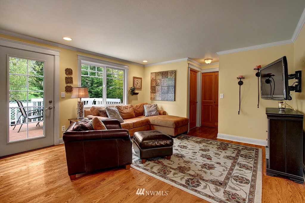 13738 Southeast 199th Place Renton, WA 98058 - Photo 8 of 18 Gallery Image 8