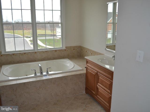 4206 Bridle Ridge Road Upper Marlboro, MD 20772 - Photo 22 of 30 Bath