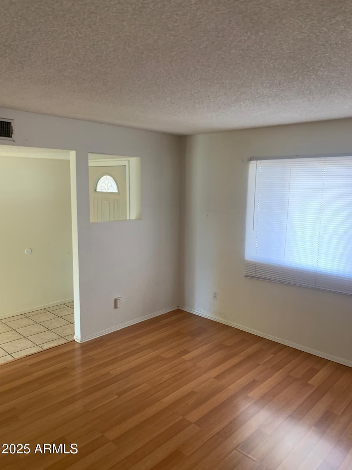 2419 East 10th Street Douglas, AZ 85607 - Photo 4 of 14 Living Room