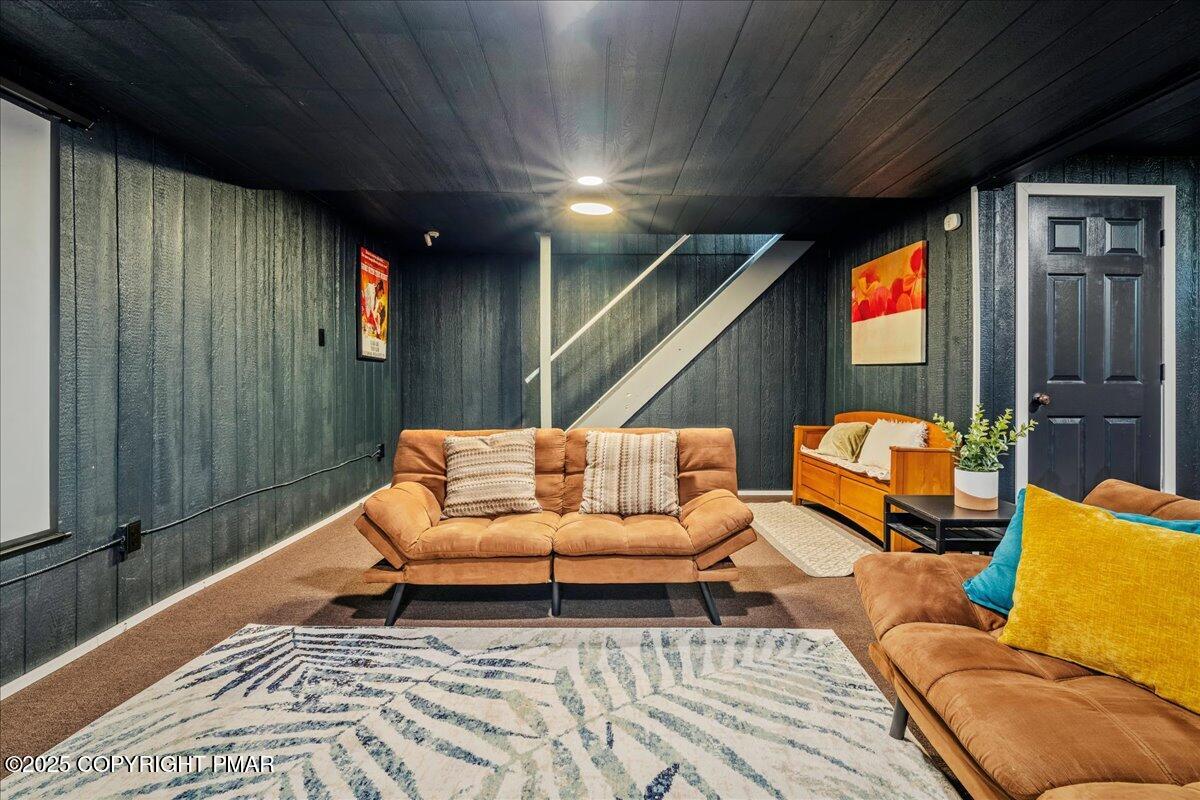 2102 Woodland Court Pocono Summit, PA 18346 - Photo 32 of 42 a outdoor living space with furniture and a couch