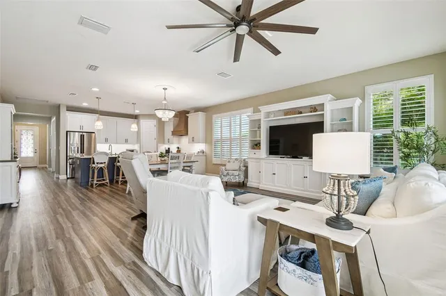 $629,900 | 14309 Azalea Pond Court, Lithia, FL 33547