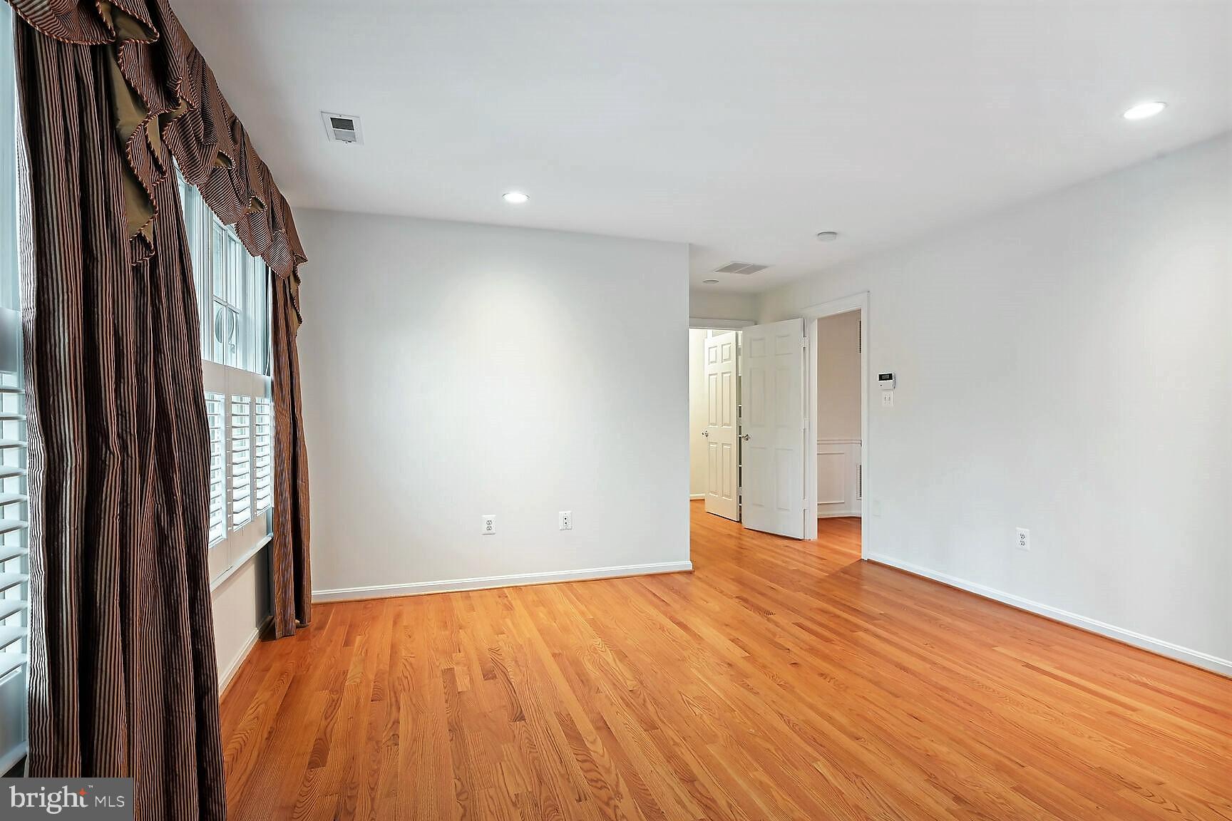 4340 37th Road North Arlington, VA 22207 - Photo 21 of 29