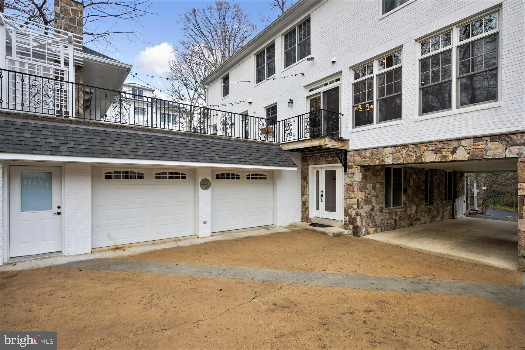 4340 37th Road North Arlington, VA 22207 - Photo 3 of 29