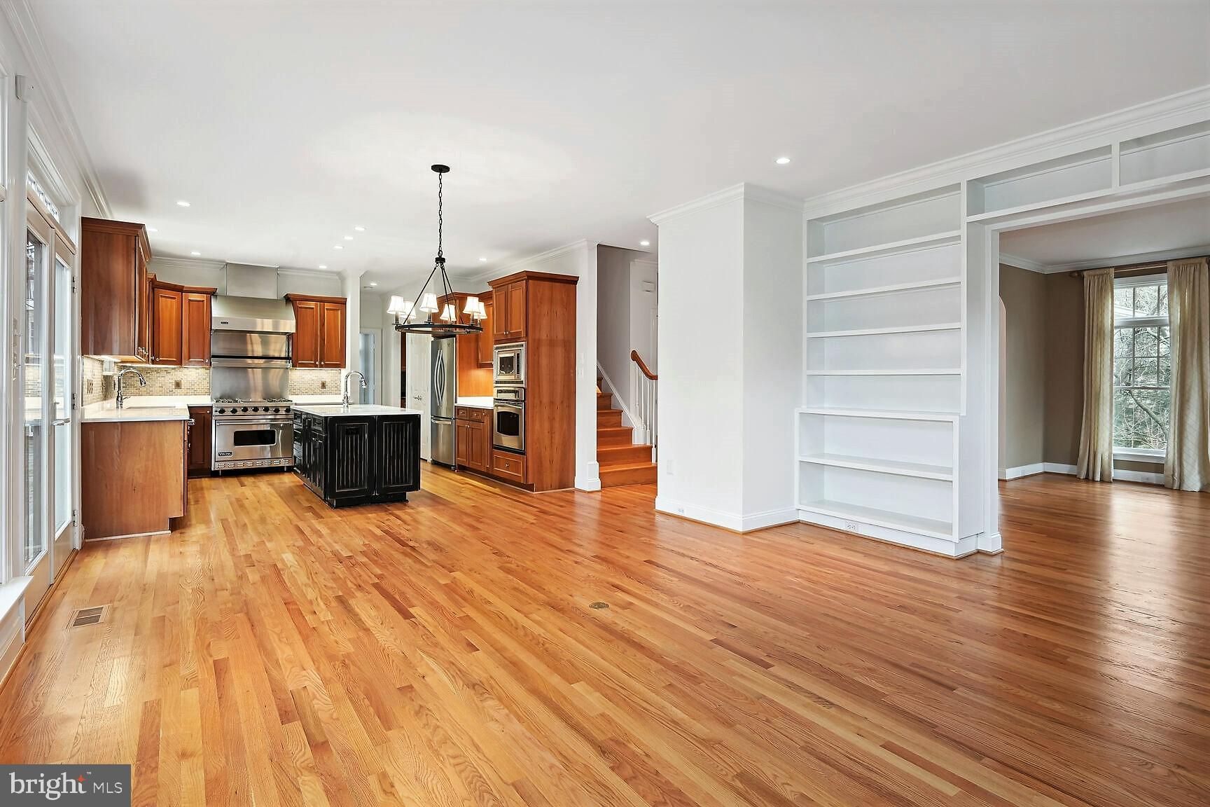 4340 37th Road North Arlington, VA 22207 - Photo 9 of 29