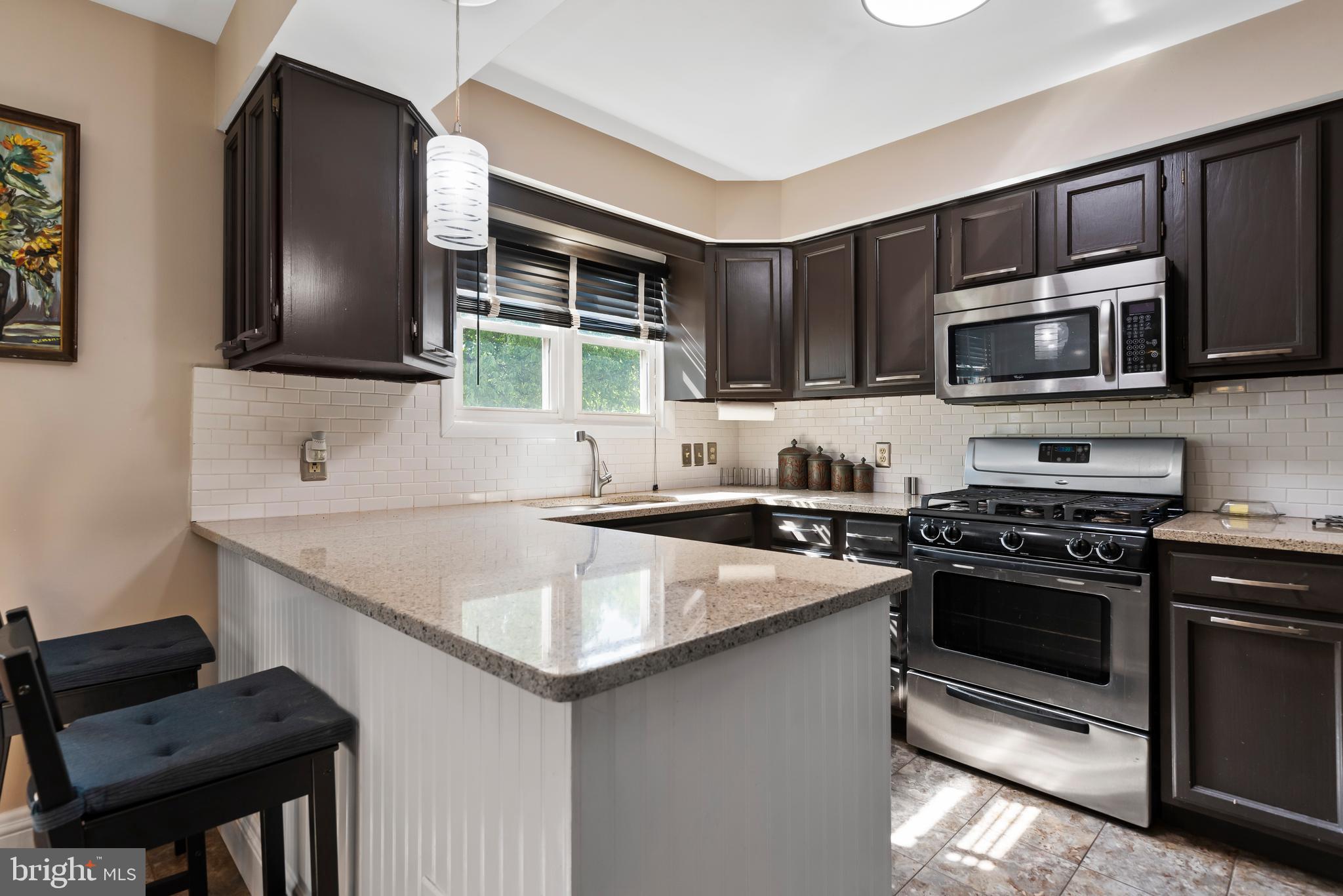 30 Greenleaf Road York, PA 17406 - Photo 6 of 27 Gallery Image 6