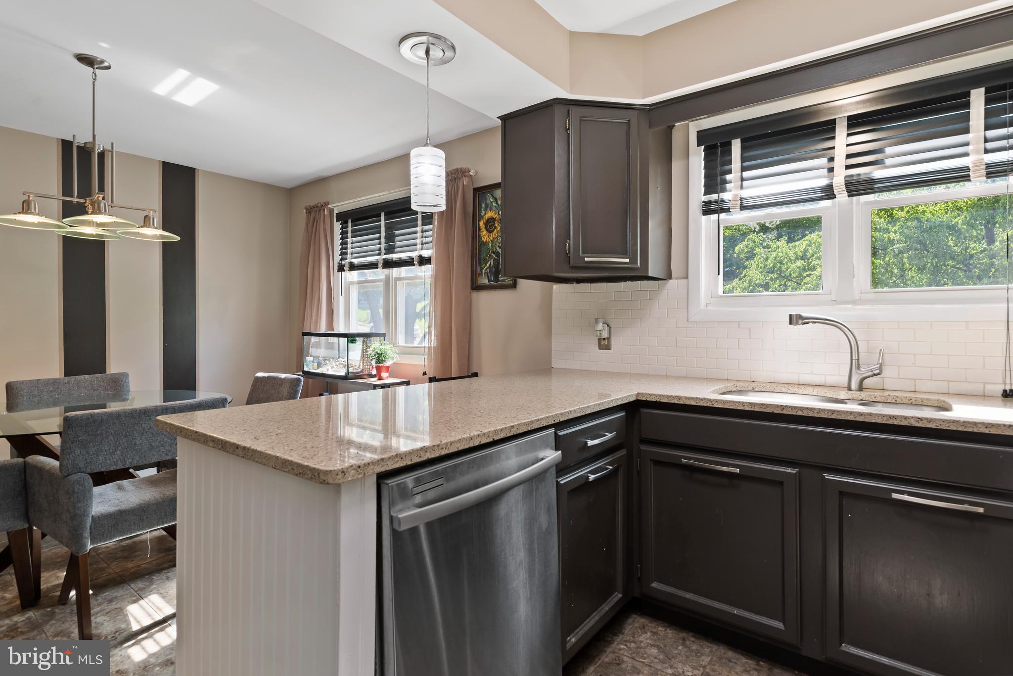 30 Greenleaf Road York, PA 17406 - Photo 8 of 27 Gallery Image 8