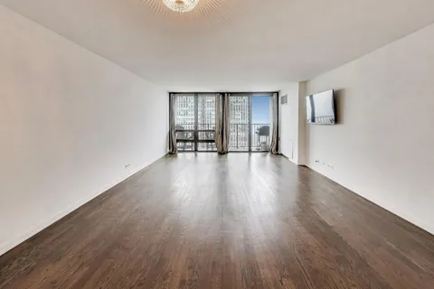 $440,000 | 1636 North Wells Street, Unit 2601, Chicago, IL 60614