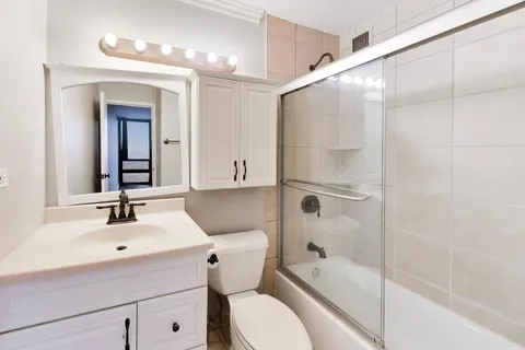 $440,000 | 1636 North Wells Street, Unit 2601, Chicago, IL 60614