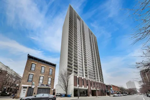 $440,000 | 1636 North Wells Street, Unit 2601, Chicago, IL 60614