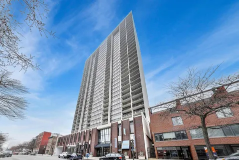 $440,000 | 1636 North Wells Street, Unit 2601, Chicago, IL 60614