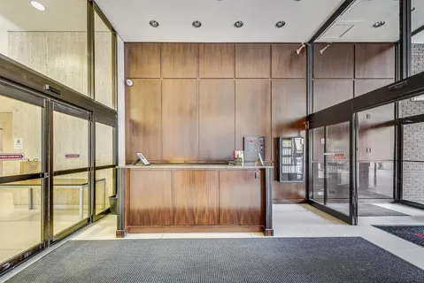 $440,000 | 1636 North Wells Street, Unit 2601, Chicago, IL 60614