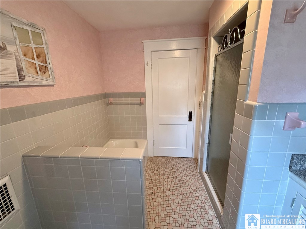 4571 West Main Road Pomfret, NY 14063 - Photo 32 of 37