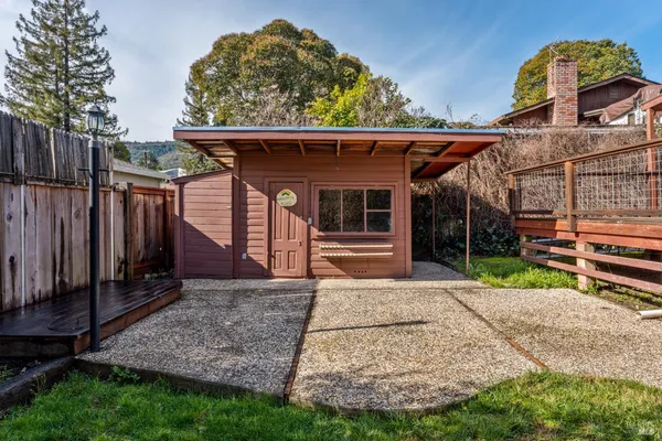 $525,000 | 329 Jones Street, Ukiah, CA 95482