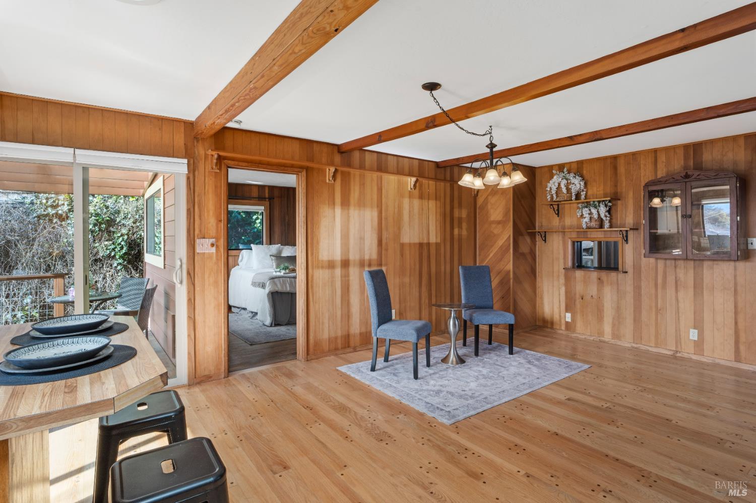 329 Jones Street Ukiah, CA 95482 - Photo 9 of 25 Dining area