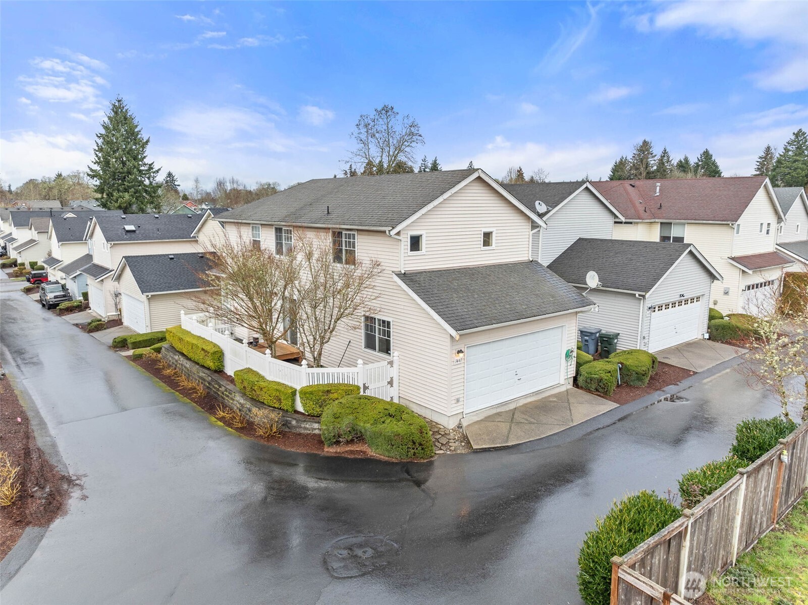 1441 Rooklidge Street DuPont, WA 98327 - Photo 3 of 29 Gallery Image 3