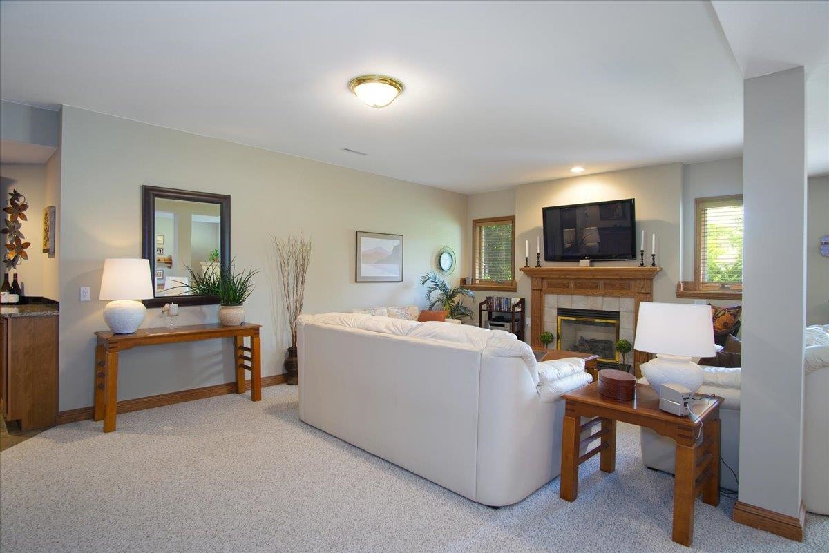 2308 Dynes Way Sun Prairie, WI 53590 - Photo 42 of 69