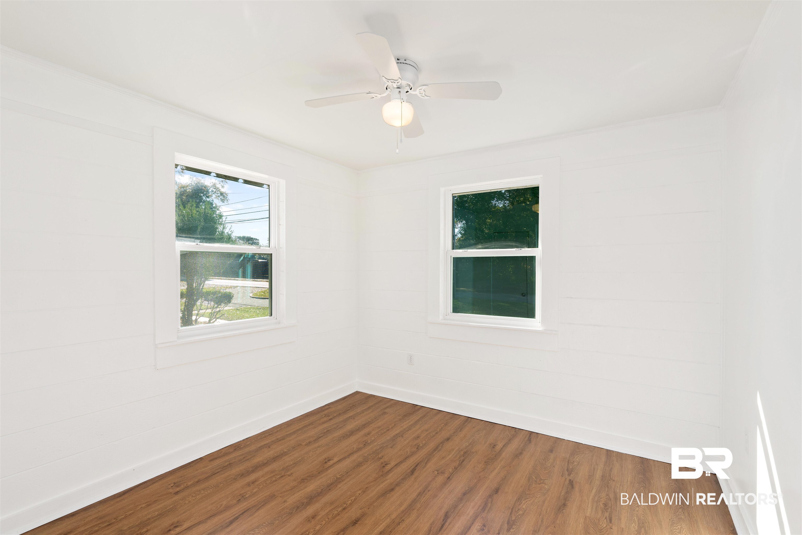 507 Gayfer Avenue Fairhope, AL 36532 - Photo 12 of 18 Bedroom 1