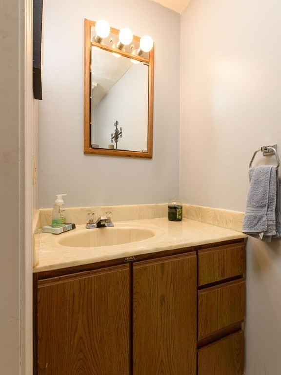 17 Cove Road, Unit 17 Hubbardston, MA 01452 - Photo 13 of 33 Gallery Image 13