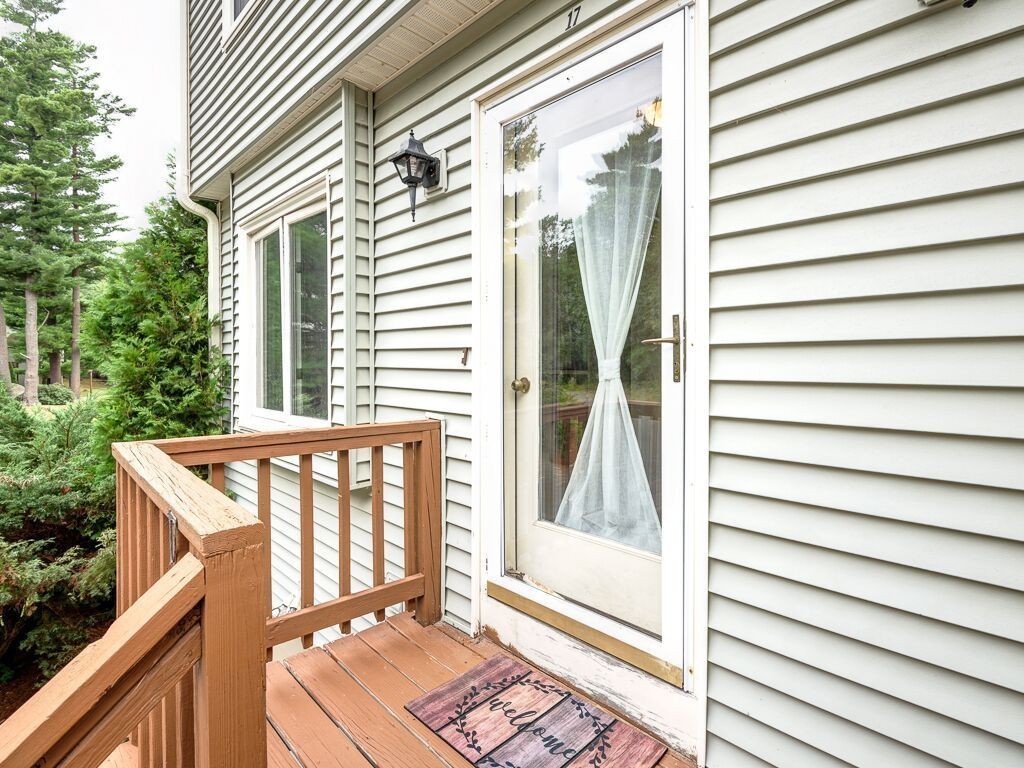 17 Cove Road, Unit 17 Hubbardston, MA 01452 - Photo 2 of 33 Gallery Image 2