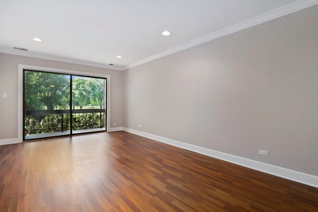 1400 North Elmhurst Road, Unit 217 Mount Prospect, IL 60056 - Photo 5 of 22